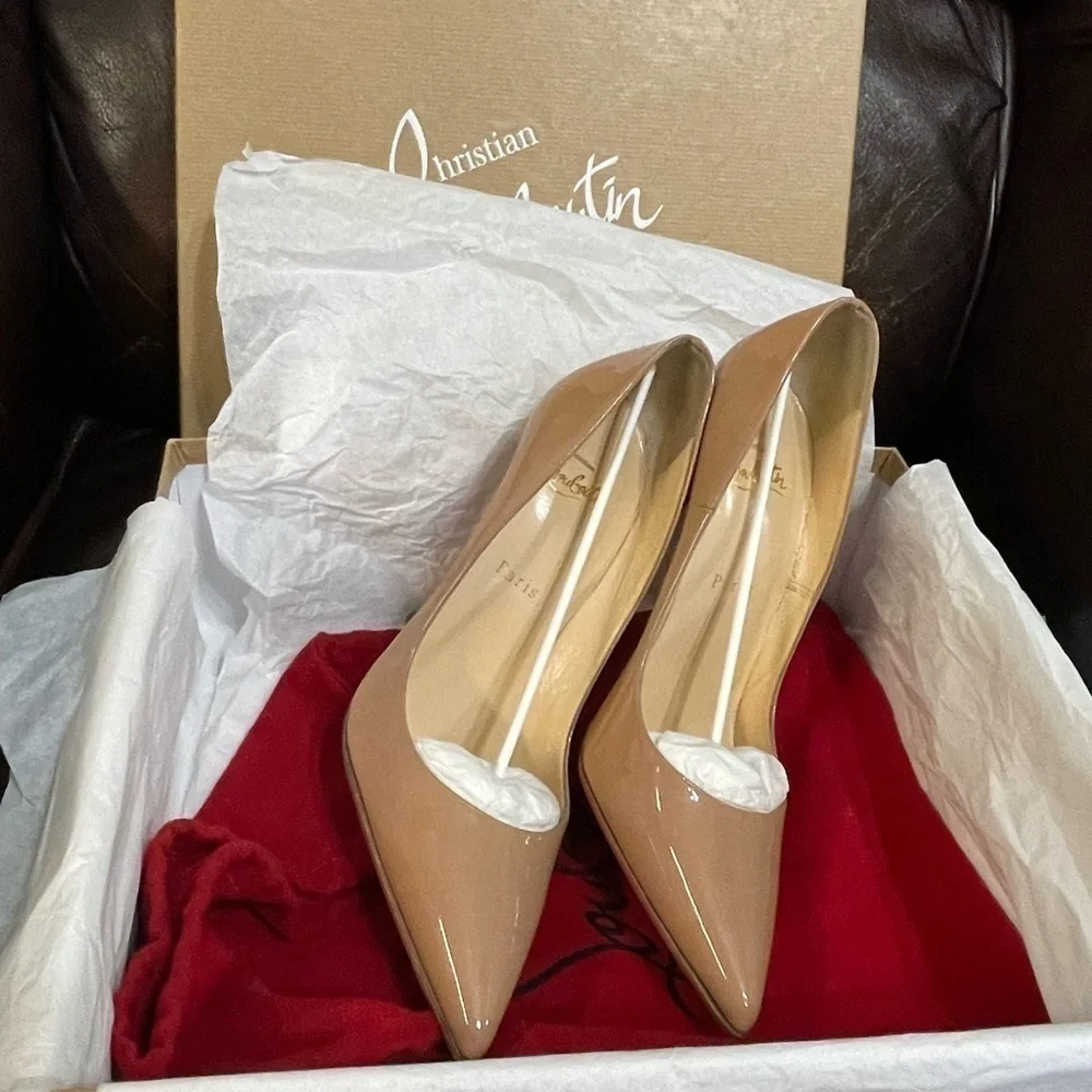 Christian Louboutin “So Kate” stiletto 120mm Nude Patent leather, EU 40.5